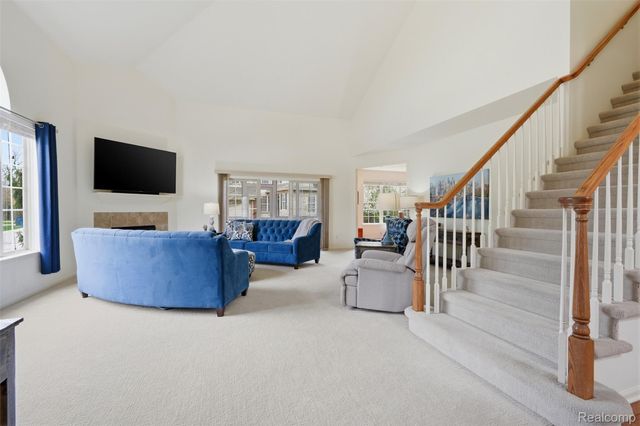 3793 Winding Brook Circle 1, Rochester Hills, MI 48309