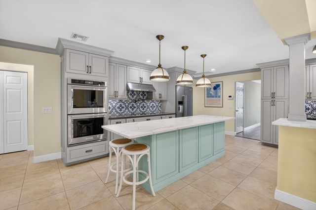 618 Sunshine Drive, Delray Beach, FL 33444