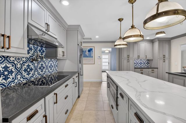 618 Sunshine Drive, Delray Beach, FL 33444