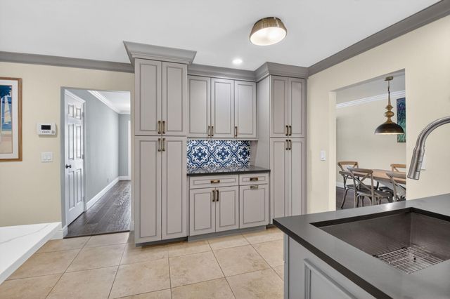 618 Sunshine Drive, Delray Beach, FL 33444