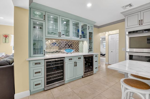 618 Sunshine Drive, Delray Beach, FL 33444