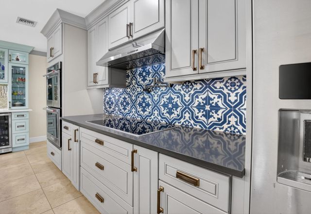 618 Sunshine Drive, Delray Beach, FL 33444