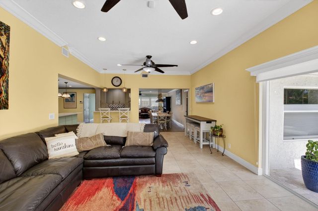 618 Sunshine Drive, Delray Beach, FL 33444