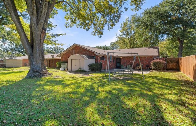 1705 E Beverly Drive, Corsicana, TX 75110