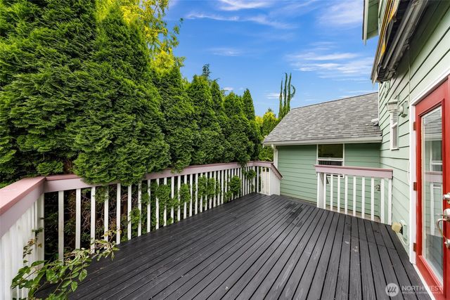1188 Central Drive, Camano Island, WA 98282