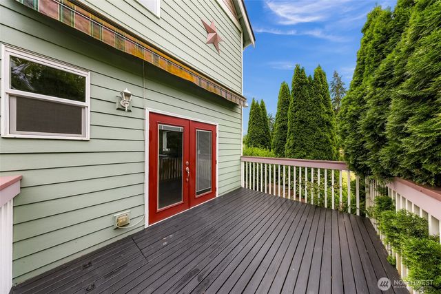 1188 Central Drive, Camano Island, WA 98282
