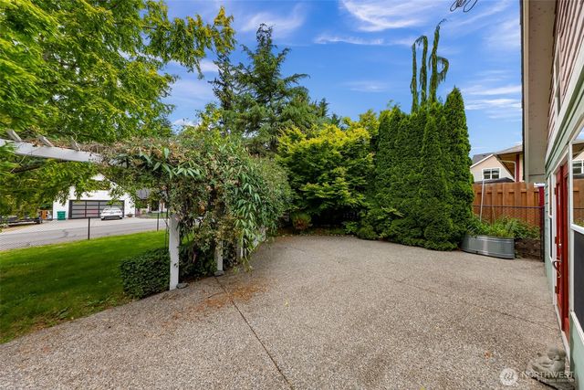 1188 Central Drive, Camano Island, WA 98282
