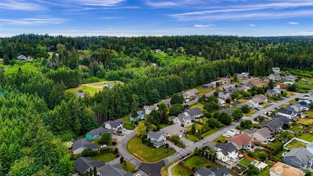 1188 Central Drive, Camano Island, WA 98282