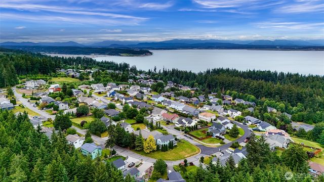 1188 Central Drive, Camano Island, WA 98282