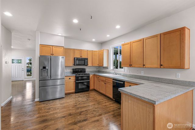 1188 Central Drive, Camano Island, WA 98282