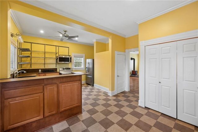 2522 Charlotte Street, Kansas City, MO 64108