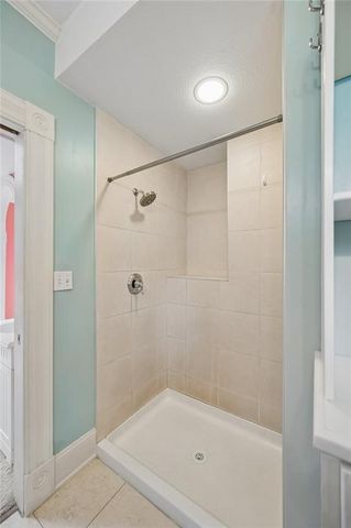 2522 Charlotte Street, Kansas City, MO 64108