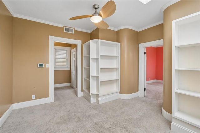 2522 Charlotte Street, Kansas City, MO 64108