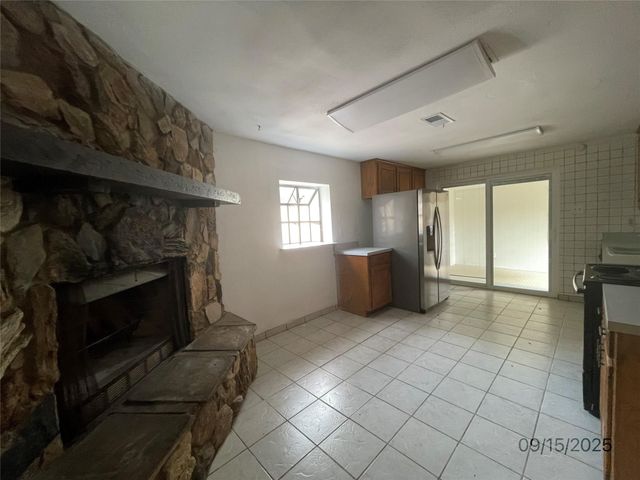 2620 Roberts Cut Off, Sansom Park, TX 76114