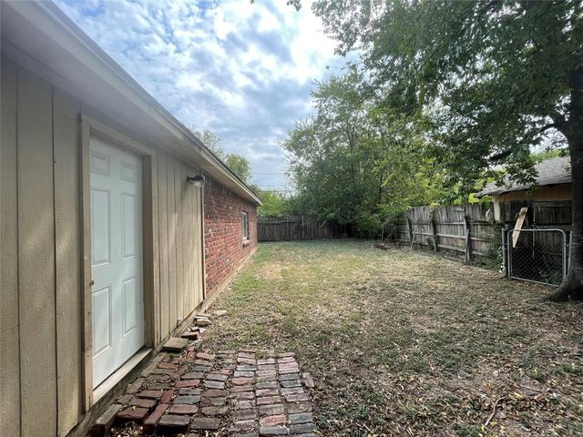 2620 Roberts Cut Off, Sansom Park, TX 76114