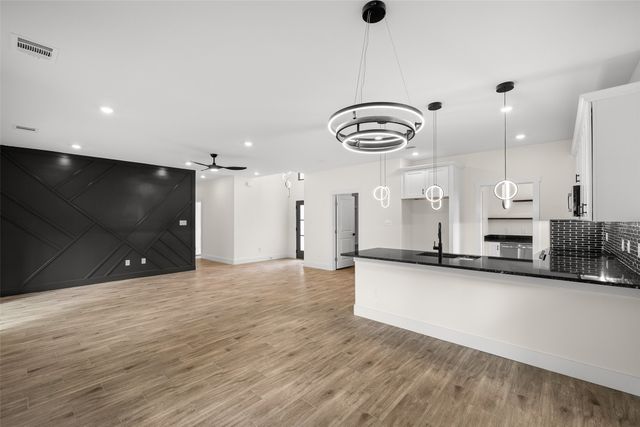 2203 Christine Drive, Granbury, TX 76048