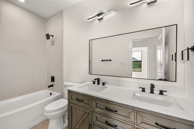 2203 Christine Drive, Granbury, TX 76048