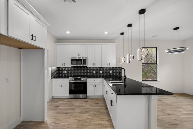 2203 Christine Drive, Granbury, TX 76048