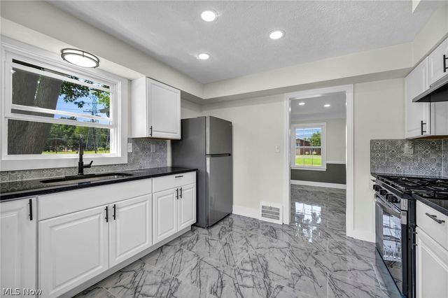 26479 Bagley Road, Olmsted Falls, OH 44138