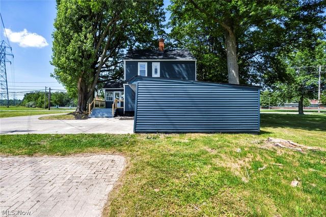 26479 Bagley Road, Olmsted Falls, OH 44138