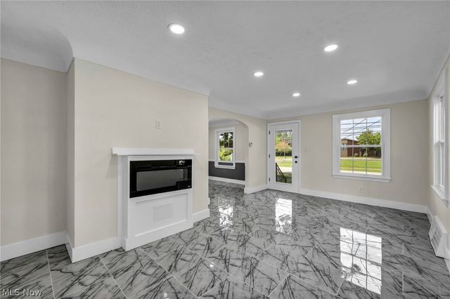 26479 Bagley Road, Olmsted Falls, OH 44138