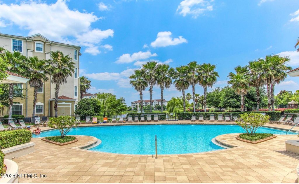 7801 POINT MEADOWS Drive, 1108, Jacksonville, FL 32256