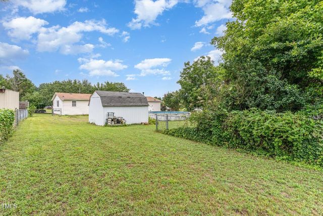 3825 Wyndfair Drive, Fuquay Varina, NC 27526