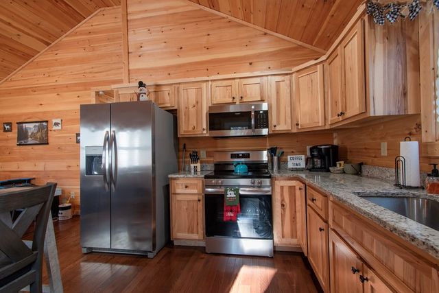 132 Lanes Way, Murphy, NC 28906