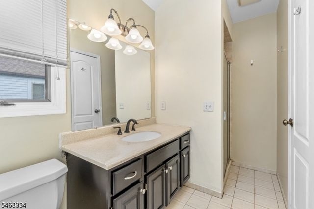 21 Village Park Ct, Scotch Plains Twp., NJ 07076