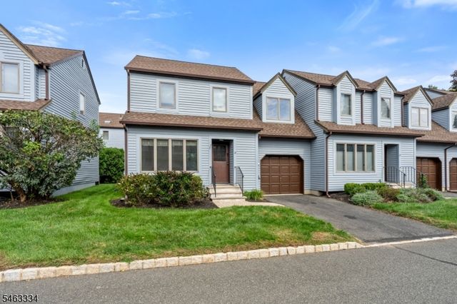 21 Village Park Ct, Scotch Plains Twp., NJ 07076