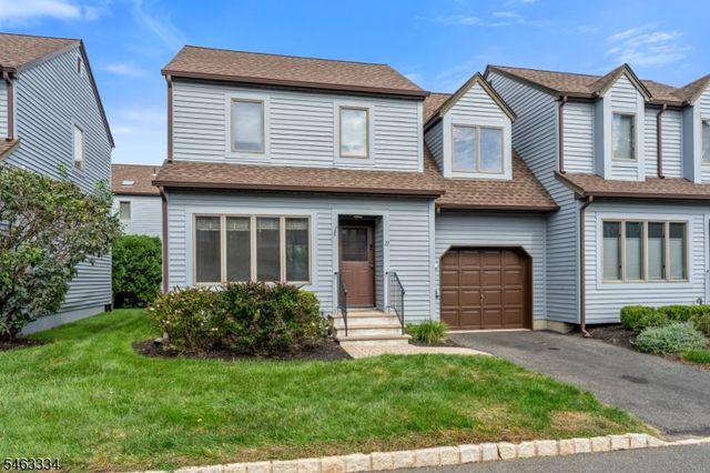 21 Village Park Ct, Scotch Plains Twp., NJ 07076