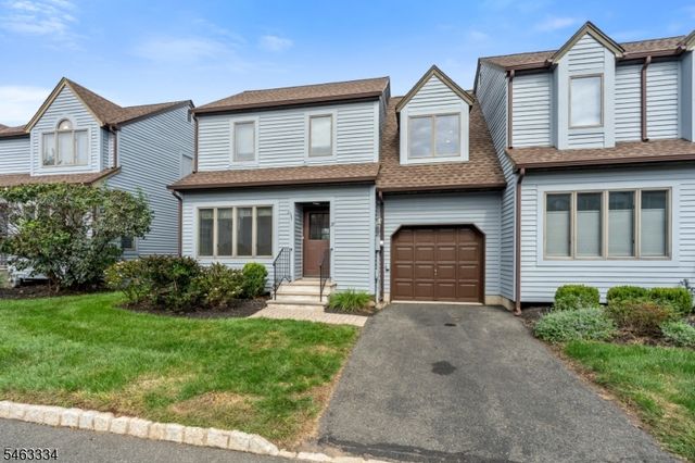 21 Village Park Ct, Scotch Plains Twp., NJ 07076