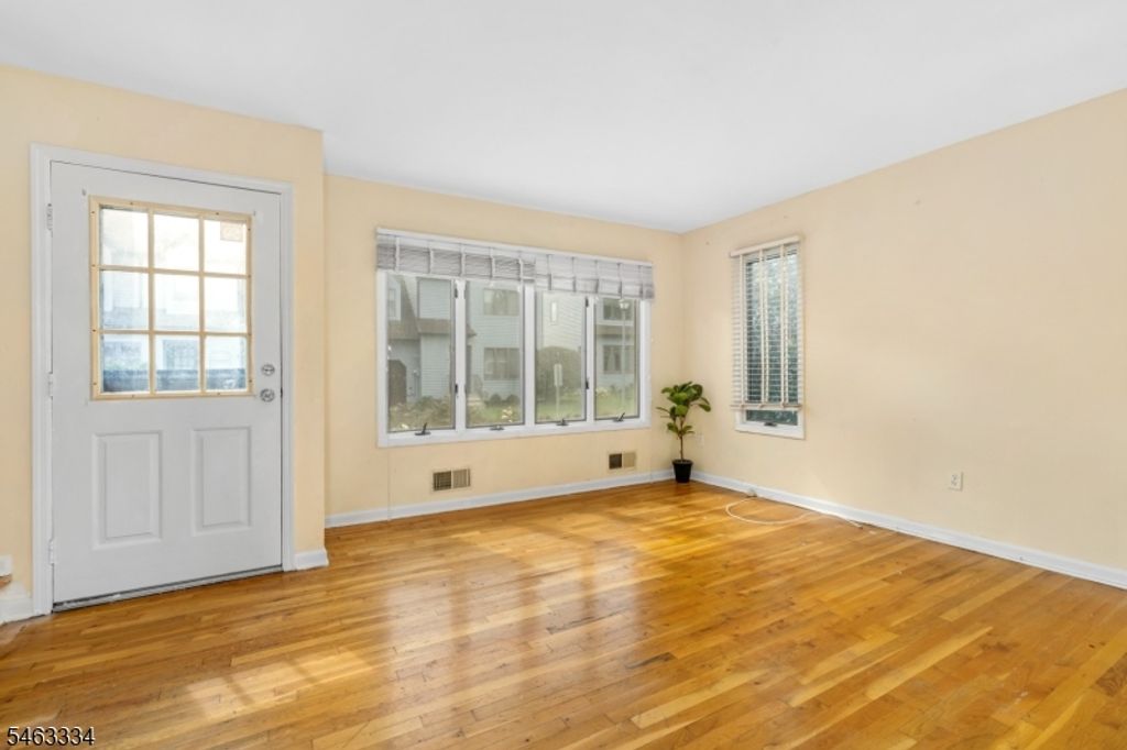 21 Village Park Ct, Scotch Plains Twp., NJ 07076 — photo 4