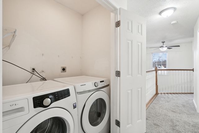 409 11th Ave A Court, Silvis, IL 61282