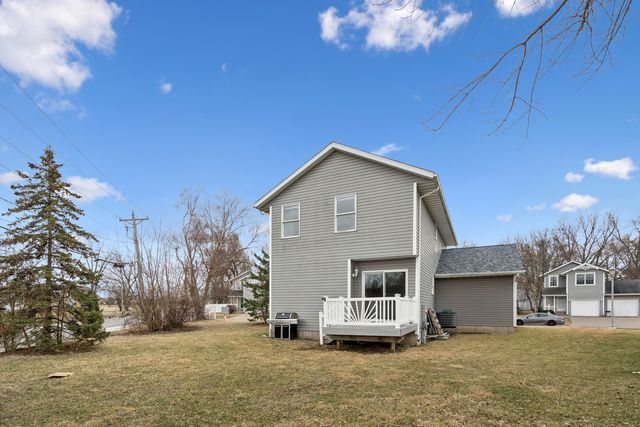 409 11th Ave A Court, Silvis, IL 61282
