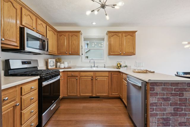 409 11th Ave A Court, Silvis, IL 61282