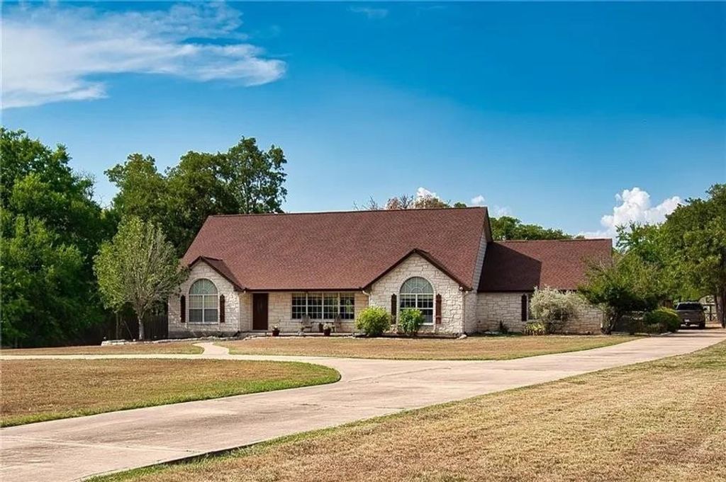 137 Wamel WAY, Cedar Creek, TX 78612