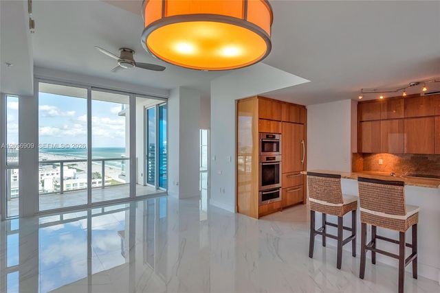 50 S Pointe Drive 2007, Miami Beach, FL 33139