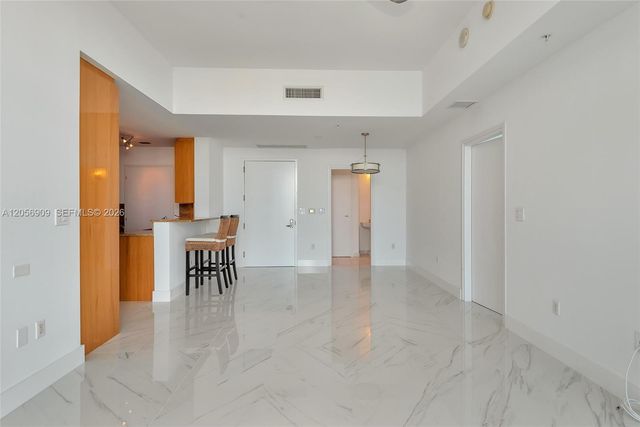 50 S Pointe Drive 2007, Miami Beach, FL 33139