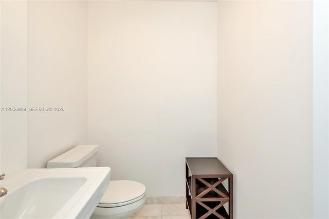 50 S Pointe Drive 2007, Miami Beach, FL 33139