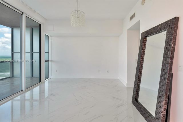 50 S Pointe Drive 2007, Miami Beach, FL 33139