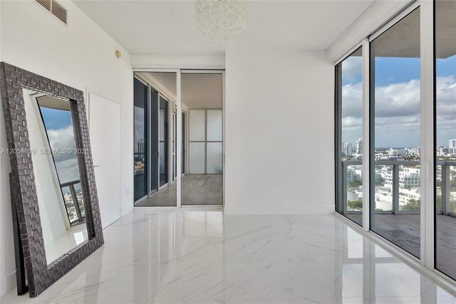 50 S Pointe Drive 2007, Miami Beach, FL 33139