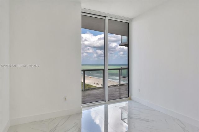 50 S Pointe Drive 2007, Miami Beach, FL 33139