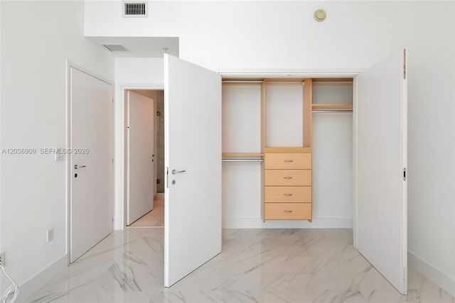 50 S Pointe Drive 2007, Miami Beach, FL 33139