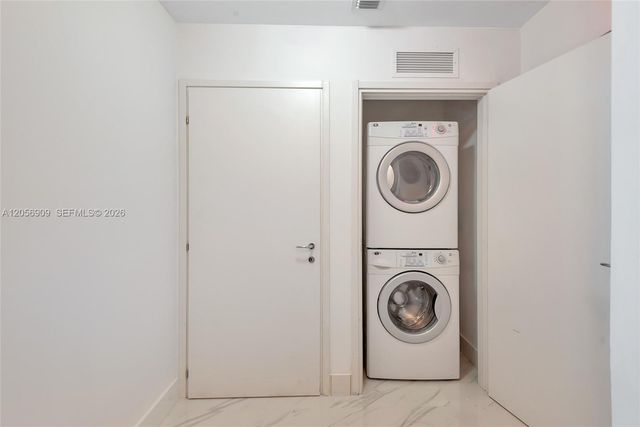 50 S Pointe Drive 2007, Miami Beach, FL 33139