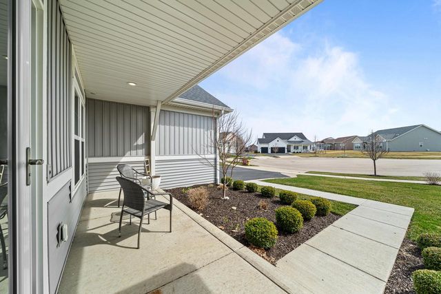 1740 Cobblestone COURT, Lake Geneva, WI 53147