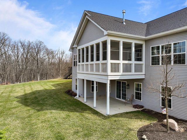 1740 Cobblestone COURT, Lake Geneva, WI 53147