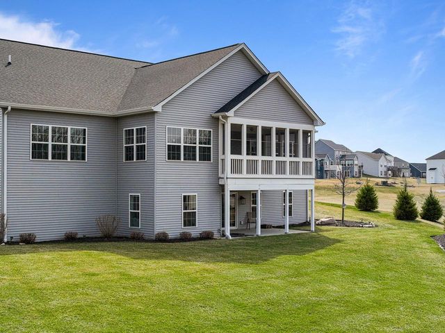 1740 Cobblestone COURT, Lake Geneva, WI 53147