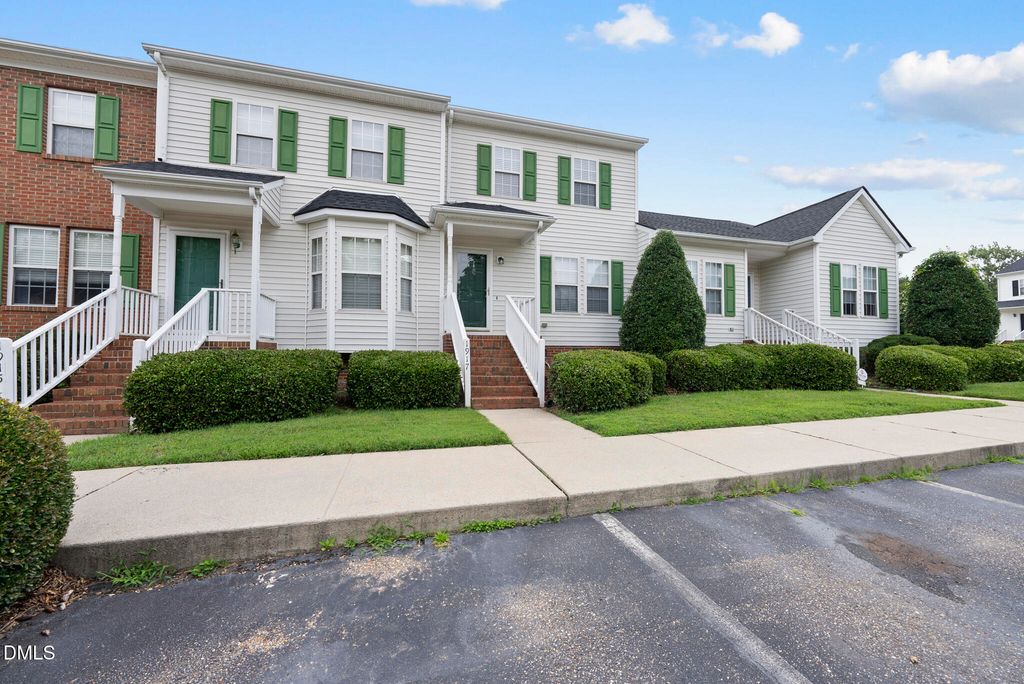 1915 Stroll Circle, Fuquay Varina, NC 27526