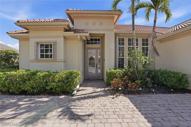 10320 Wishing Stone CT, Bonita Springs, FL 34135